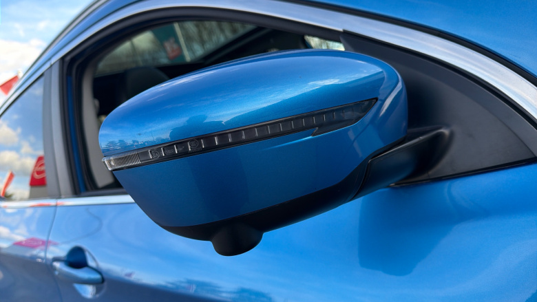 Nissan Qashqai 1.3 DiG-T 160 Tekna 5dr Petrol Hatchback